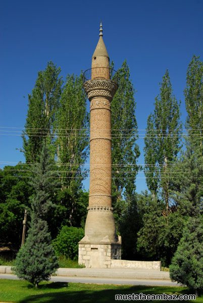 yalnz minare